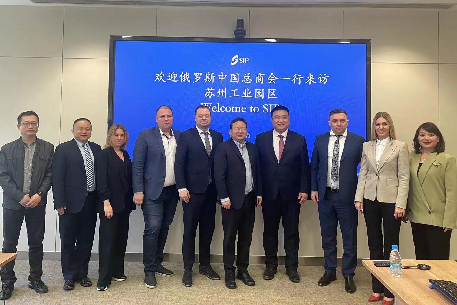 俄羅斯“復(fù)合谷”科學(xué)技術(shù)創(chuàng)新中心一行考察中國復(fù)合材料市場