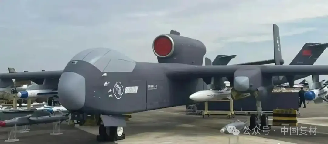 “空中航母” 九天無人機開啟未來空戰新篇?（下）