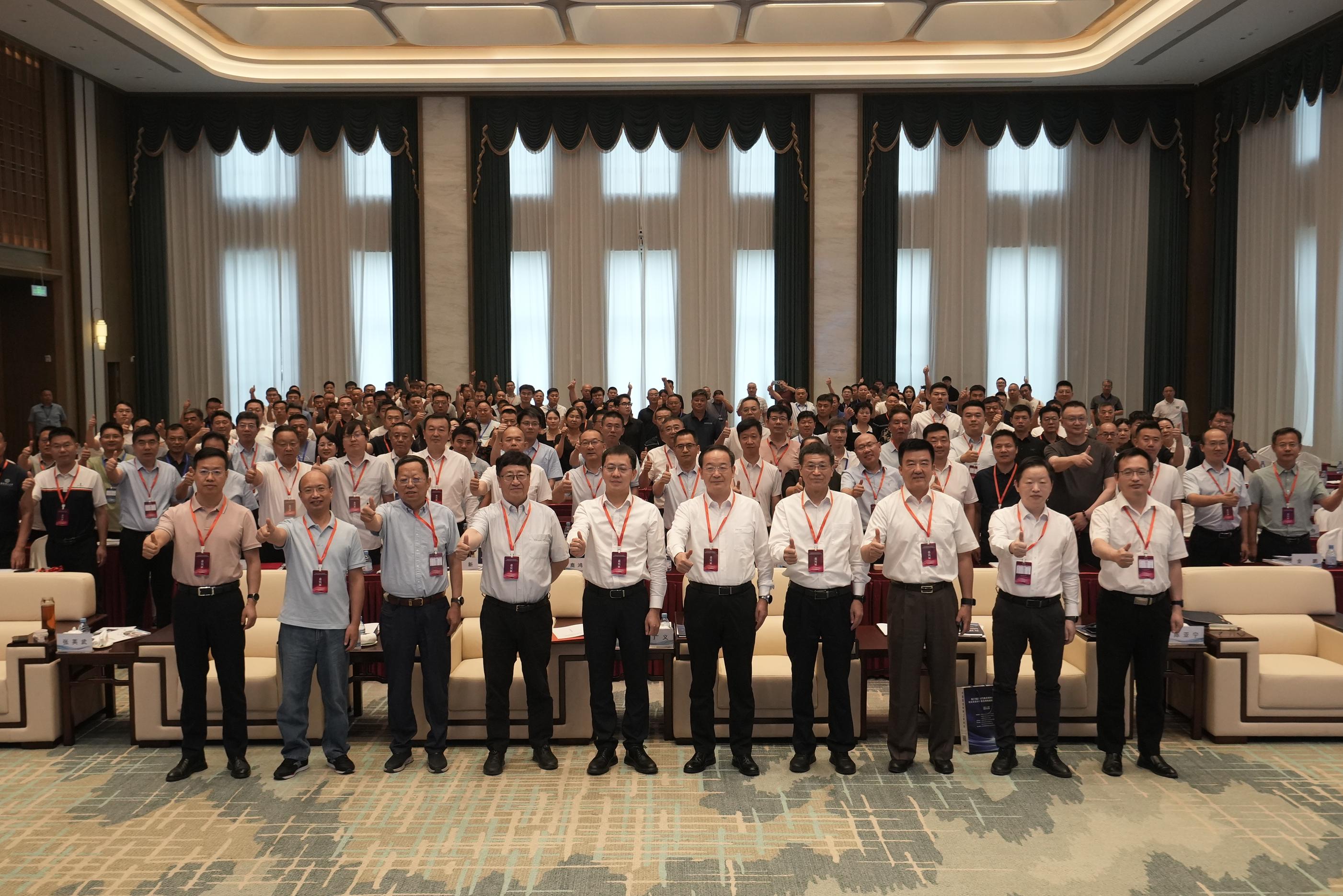 創新復合材料應用 助力西部高質量發展——第23屆2025復合材料纏繞技術及玄武巖纖維復合材料創新應用研討會在新疆成功舉辦