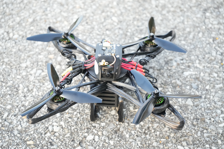 美國 CarbonForm 公司 3DFiT 技術實現高性能復合材料高效制造 聚焦無人機框架等應用