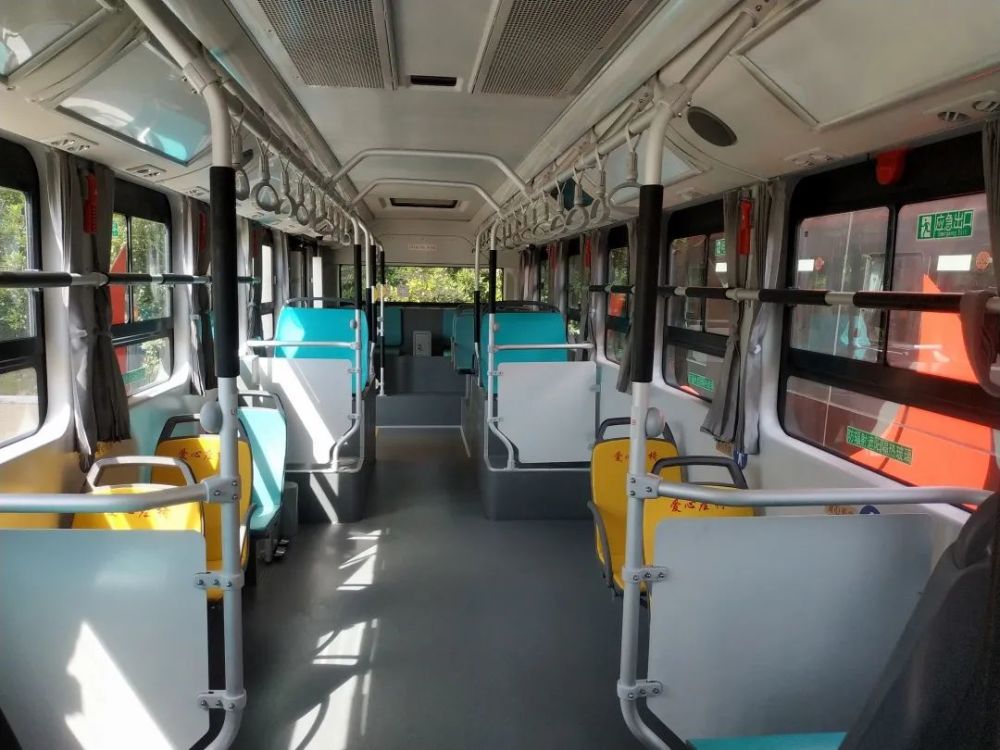 18輛首批碳纖維復合材料輕量化新能源巴士亮相嘉興 18輛首批碳纖維復合材料輕量化新能源巴士亮相嘉興