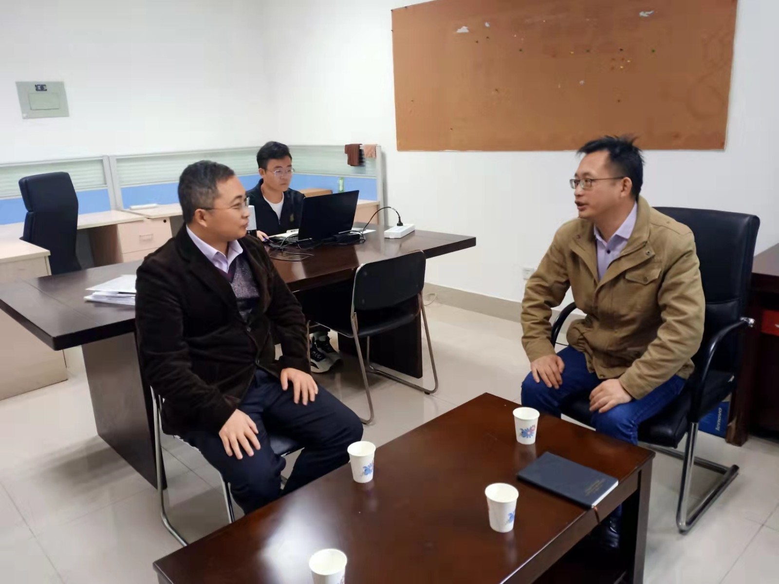 1636365378736394.jpg 13.jpg