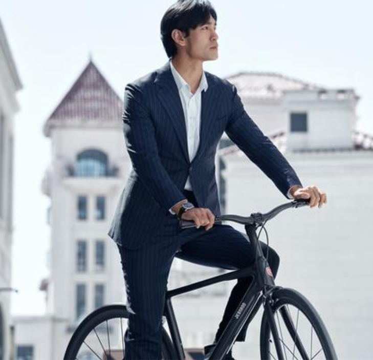 小米有品推出都市精英碳纖維自行車,整車碳纖維高達95%,不到7Kg 小米有品推出都市精英碳纖維自行車,整車碳纖維高達95%,不到7Kg