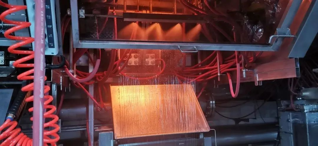 冀中新材第二條10萬噸玻纖生產(chǎn)線首批產(chǎn)品提前下線 冀中新材第二條10萬噸玻纖生產(chǎn)線首批產(chǎn)品提前下線