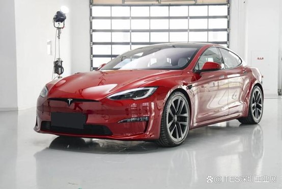 特斯拉首創碳纖維套筒電機!刀具新品搶新材料切削市場 特斯拉首創碳纖維套筒電機!刀具新品搶新材料切削市場