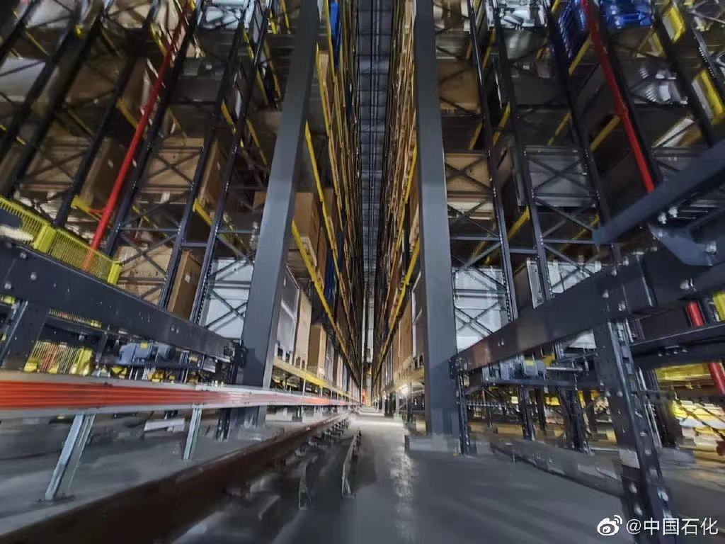 中國石化48K大絲束碳纖維自動化立體庫正式投入運行 中國石化48K大絲束碳纖維自動化立體庫正式投入運行
