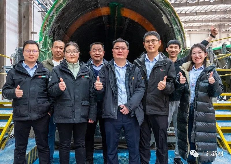 熱烈祝賀！上緯新材與明陽智能合作使用EzCiclo可回收熱固性樹脂大型葉片成功下線