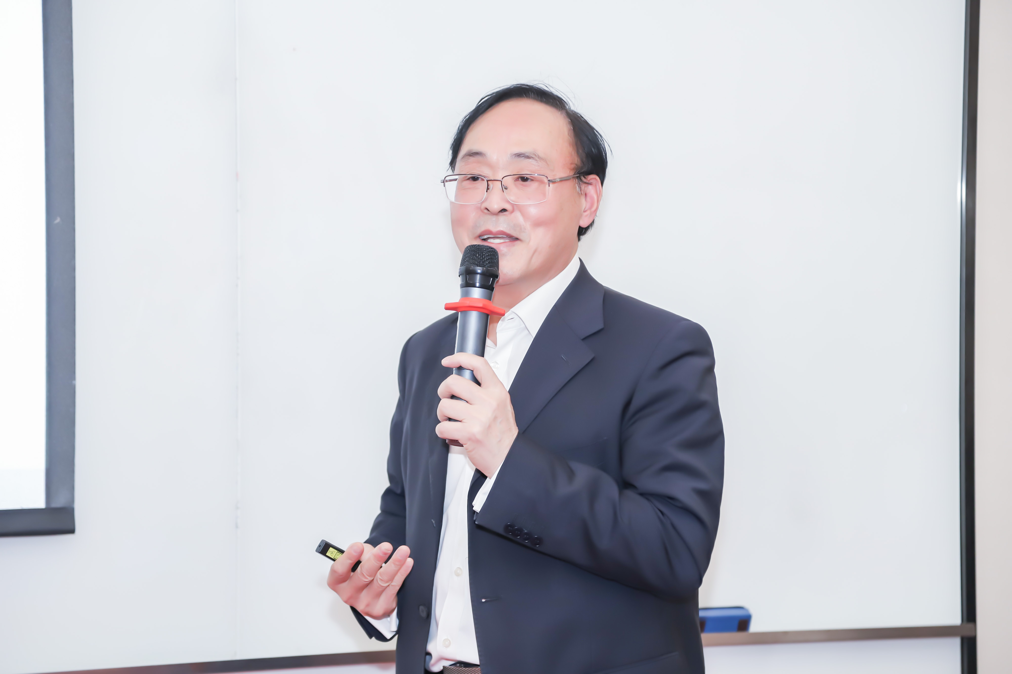 第二屆復合材料行業私享會(CMICM2)在滬圓滿舉辦 第二屆復合材料行業私享會(CMICM2)在滬圓滿舉辦