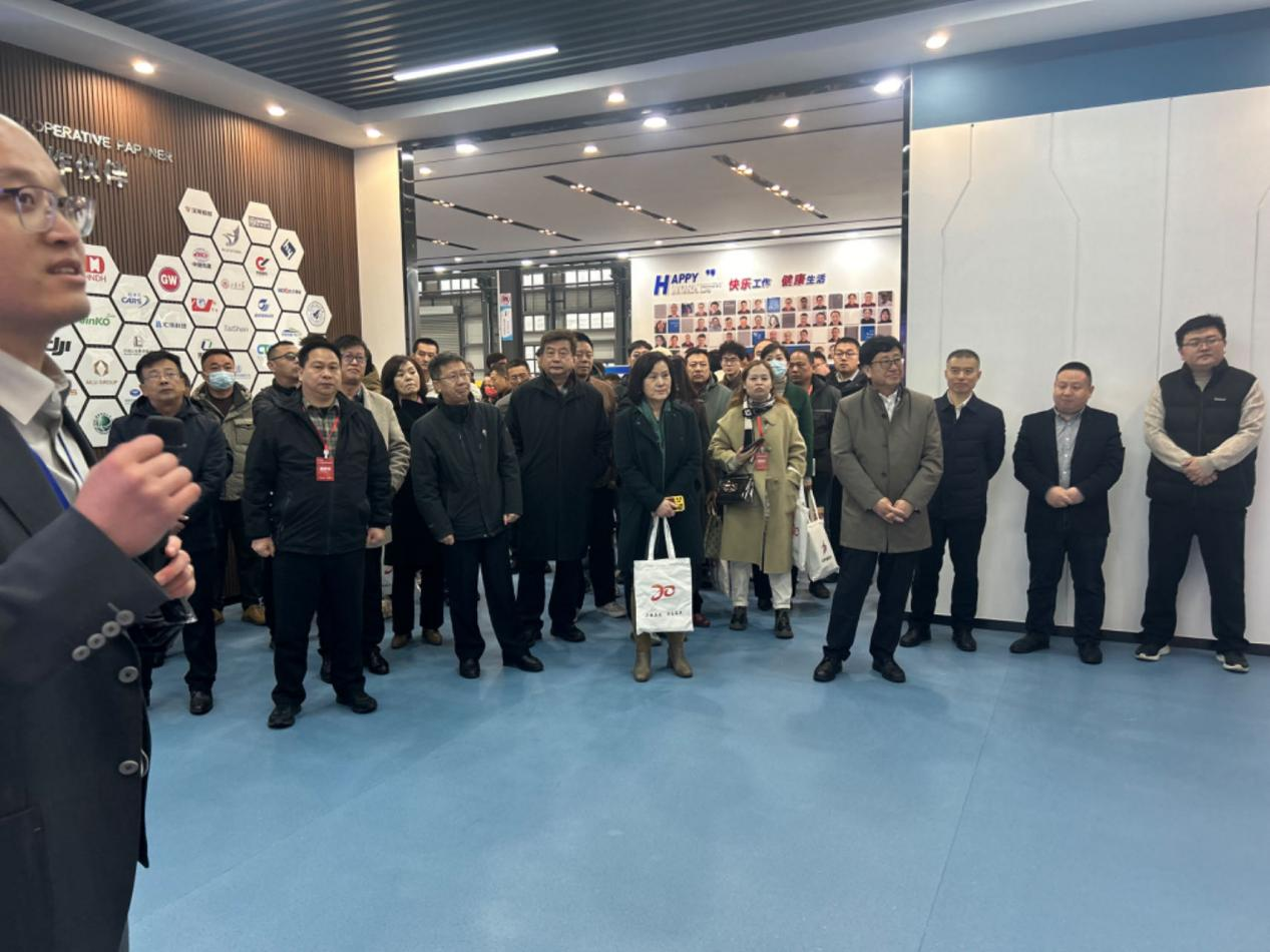 中國復合材料工業協會一行走訪調研山東行業企業 中國復合材料工業協會一行走訪調研山東行業企業