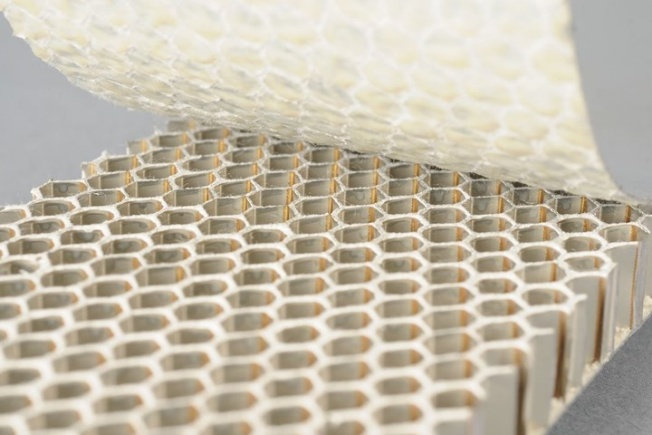 Hexcel展示航空航天與汽車用新型復合材料研發成果 Hexcel展示航空航天與汽車用新型復合材料研發成果