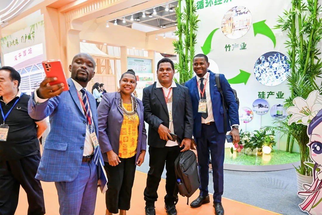 南平竹界的 “六邊形戰士”,走出生態與經濟雙贏之路 南平竹界的 “六邊形戰士”,走出生態與經濟雙贏之路