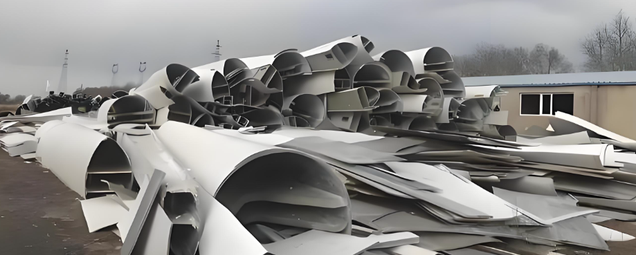 1200萬噸廢棄物破局：復合材料回收的技術革命與產業協同新生態